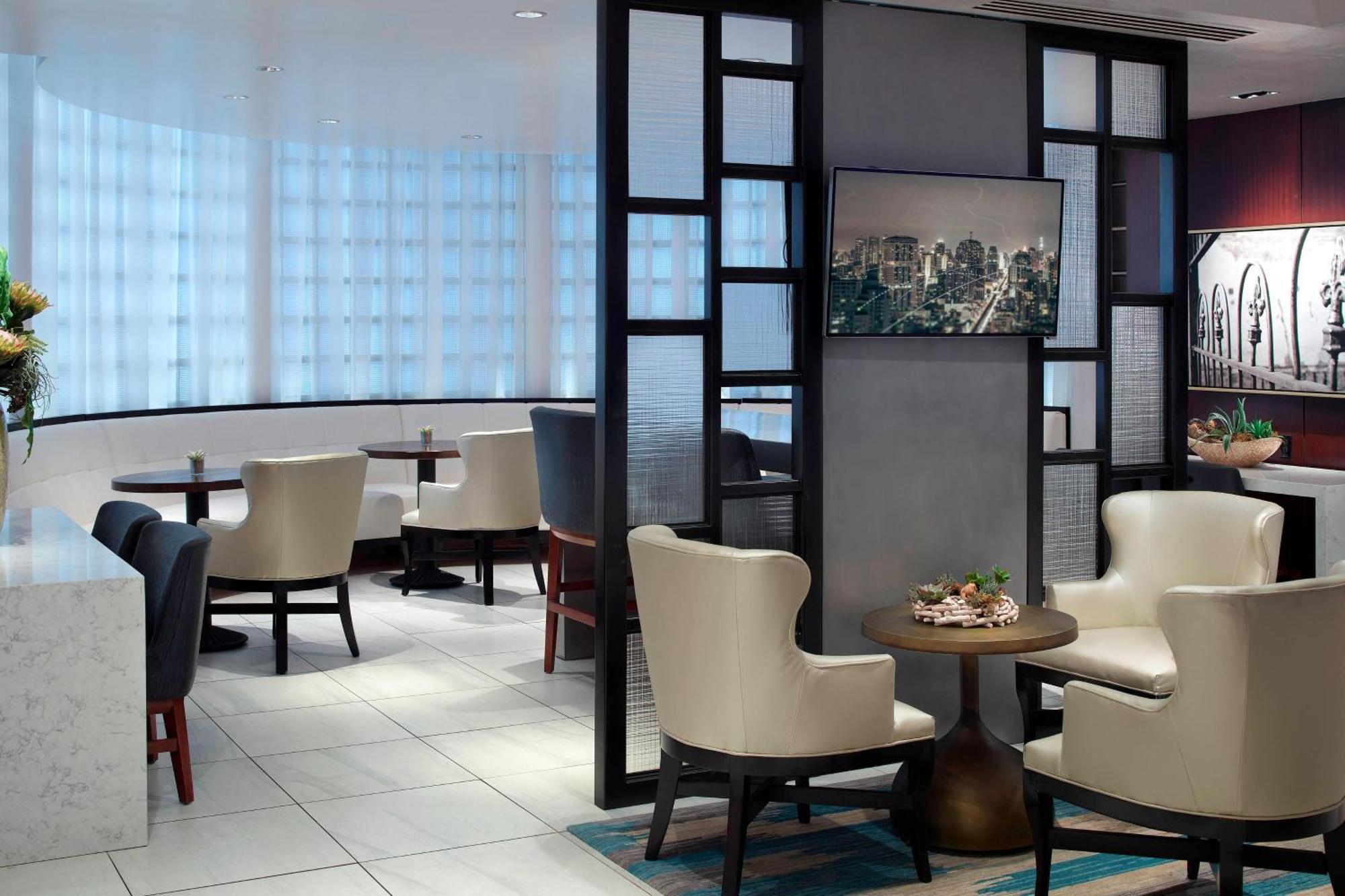 New Orleans Marriott Metairie At Lakeway Экстерьер фото