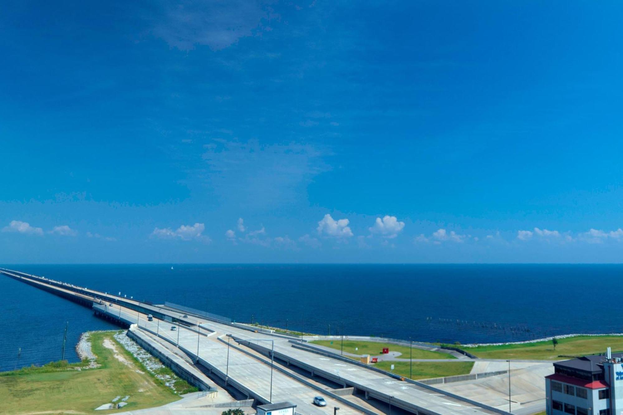 New Orleans Marriott Metairie At Lakeway Экстерьер фото