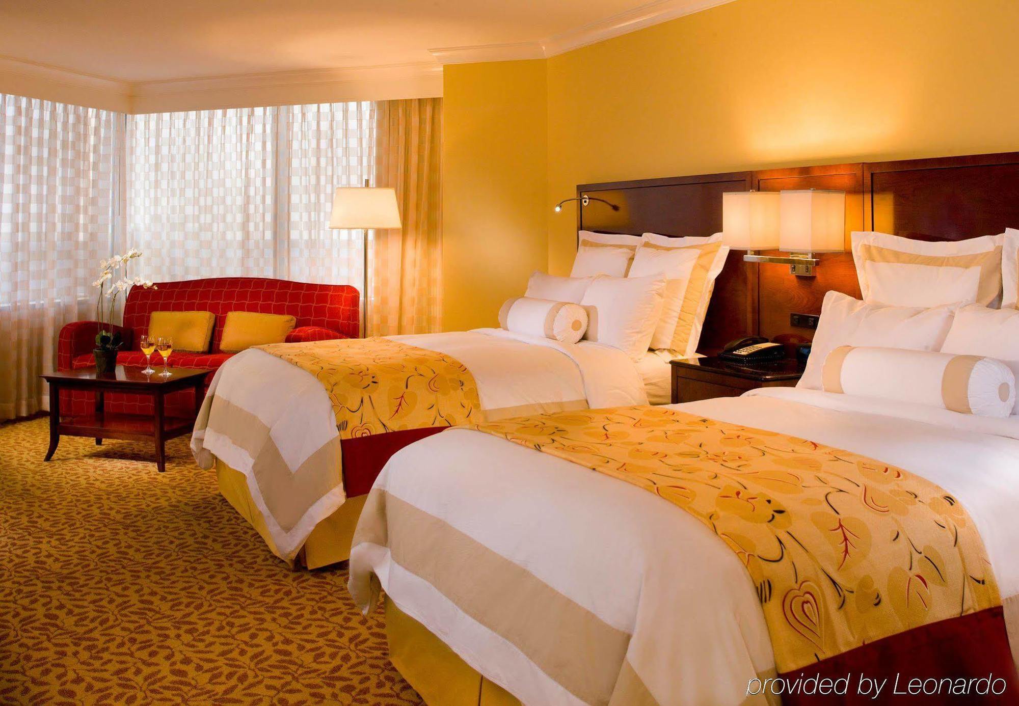 New Orleans Marriott Metairie At Lakeway Экстерьер фото